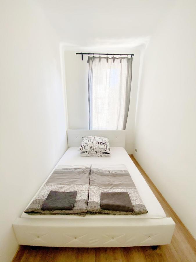 Luxury Apartment In The Centre Ac Parking Garden Budapest Exterior foto